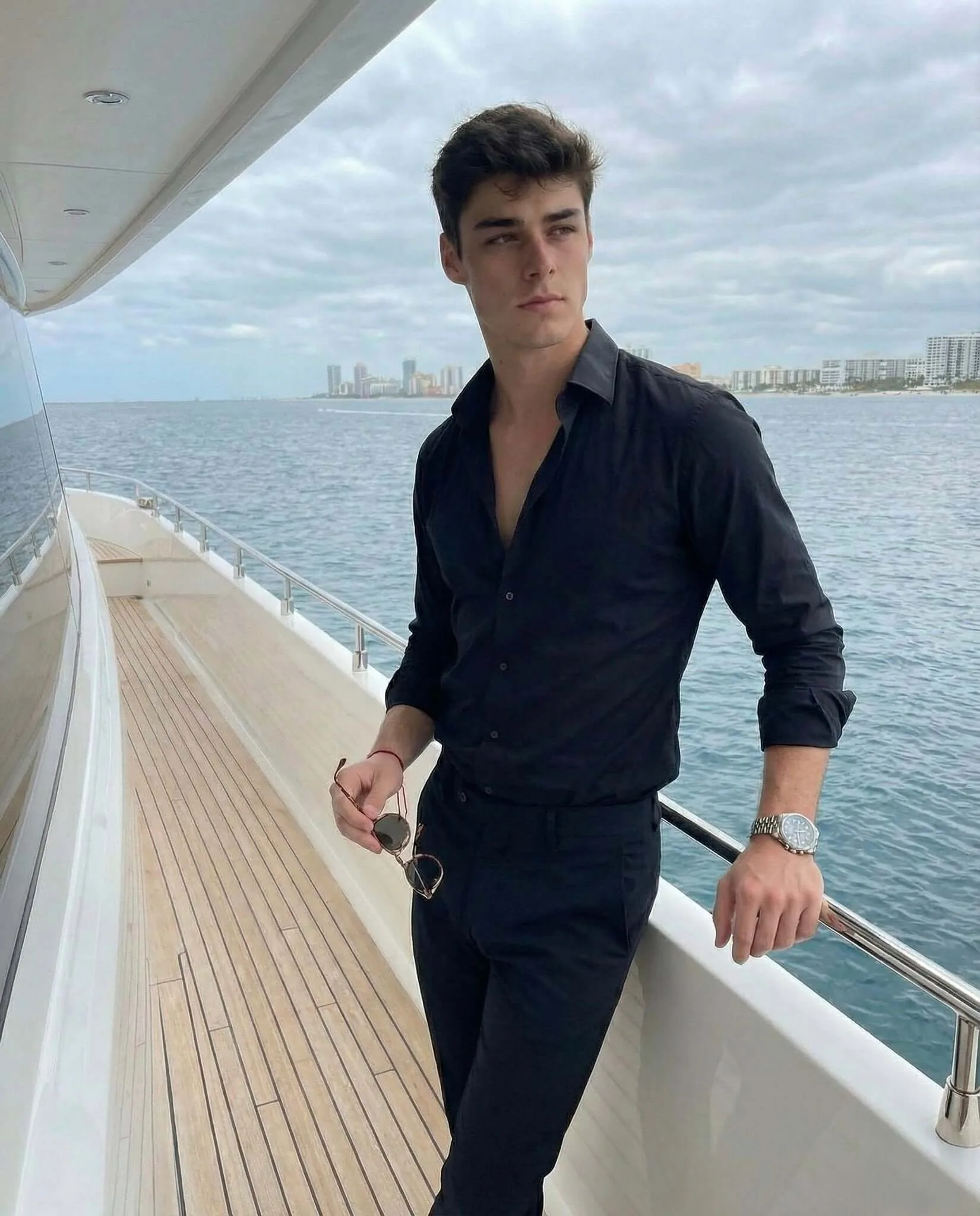 Image prompt preview